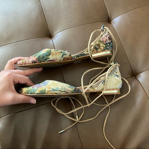 Steve Madden Walkie Floral Flat 7.5 Lace Up - Picture 5 of 12
